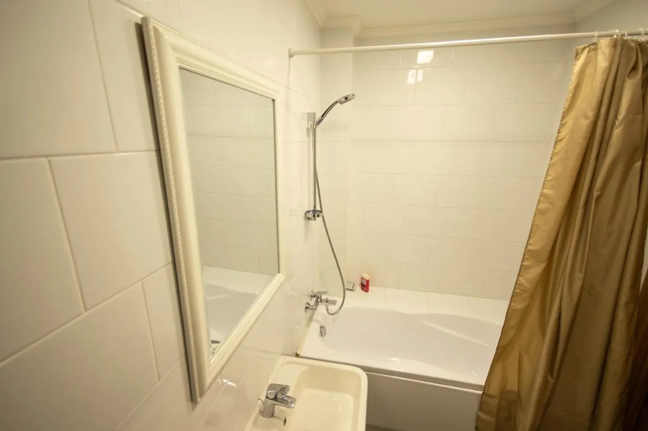 Kyiv Rouge Apartment