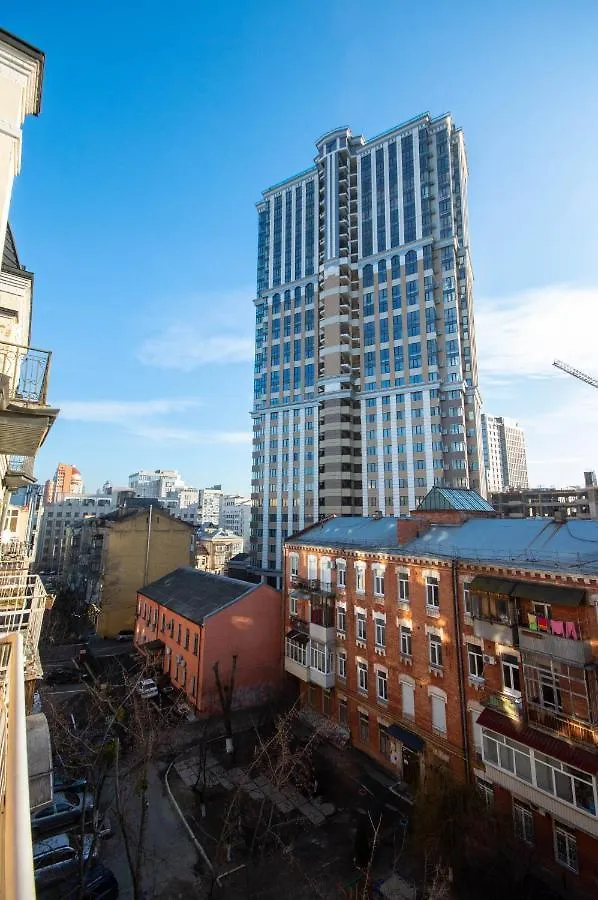 Kyiv Rouge Apartment